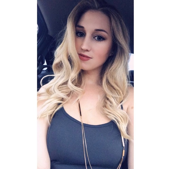 Meet your Posher, Jessica - Picture 1 of 1